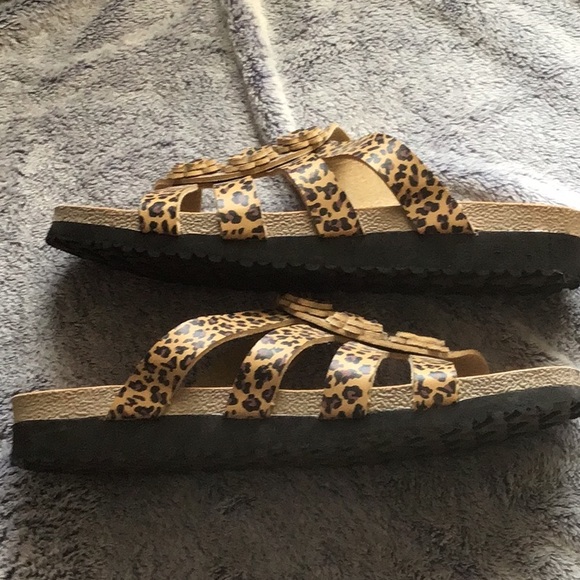 New RK Collection Sandals - Picture 8 of 9